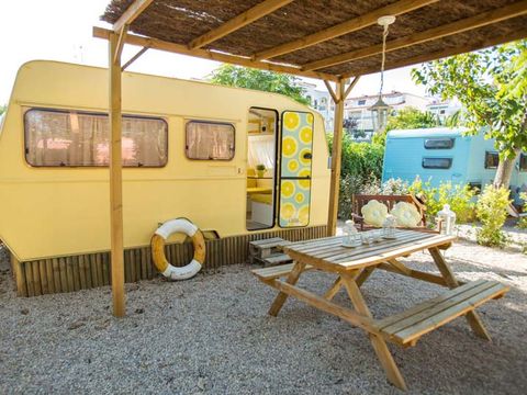 CARAVANE 5 personnes - 07 CITRON