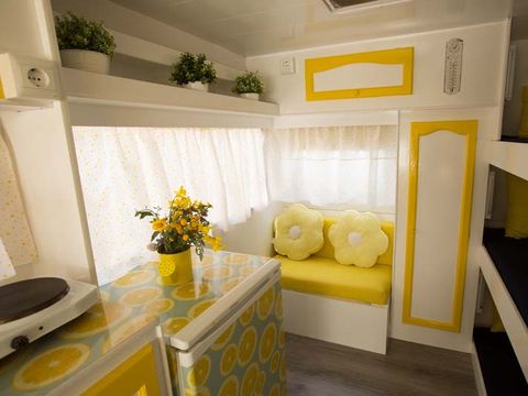 CARAVANE 5 personnes - 07 CITRON
