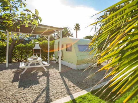 CARAVANE 4 personnes - Verde, sans sanitaires