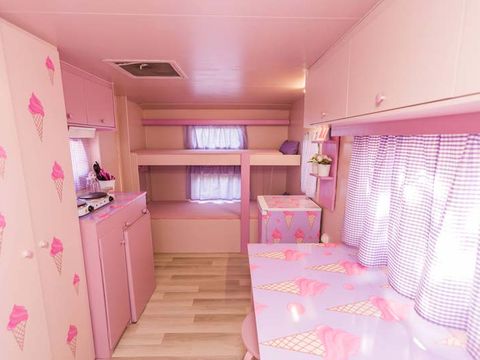 CARAVANE 4 personnes - 16 CAPRICHO