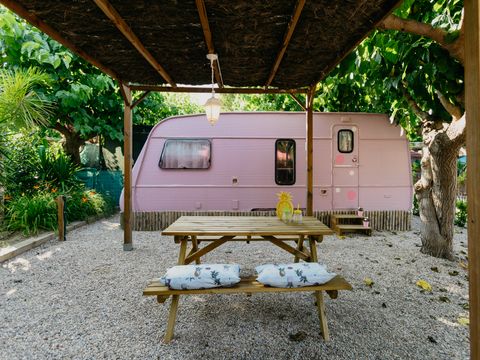 CARAVANE 3 personnes - 20 FUMÉ