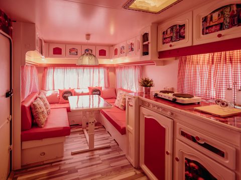 CARAVANE 4 personnes - 33 COLA