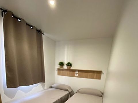 BUNGALOW 4 personnes - MH 01