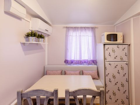 MOBILHOME 4 personnes - PETITE MAISON ACCEPTANT LES ANIMAUX