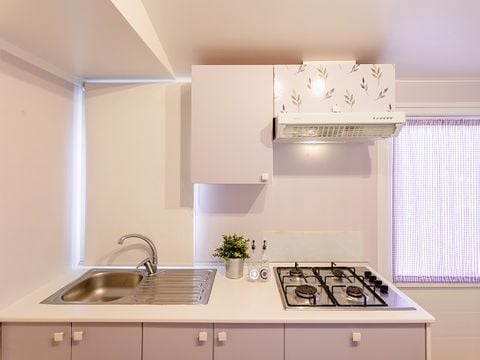 HÉBERGEMENT INSOLITE 4 personnes - LITTLE HOME