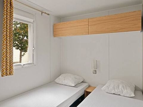 MOBILHOME 4 personnes - Mobil-home | Ultimate | 2 Ch. | 4 Pers. | Terrasse surélevée | 2 SDB | Clim.