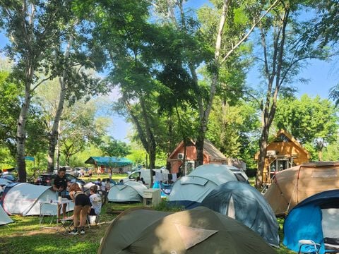 Camping Paradis Bellerive - Camping Gard - Image N°8