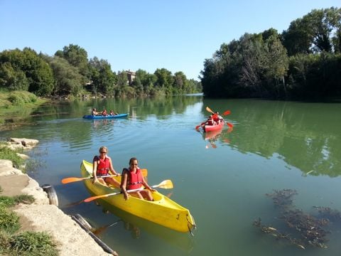 Camping Paradis Bellerive - Camping Gard
