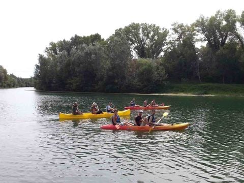 Camping Paradis Bellerive - Camping Gard - Image N°22