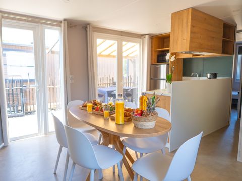 Mobilhome 6 personnes - CHARMETTE