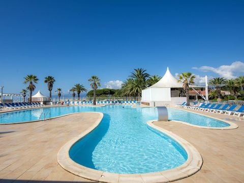 Camping Marina d'Erba Rossa - Camping Noord-corsica