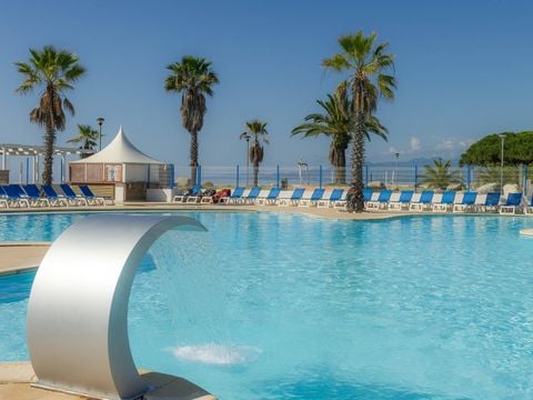 Camping Marina d'Erba Rossa - Camping Noord-corsica