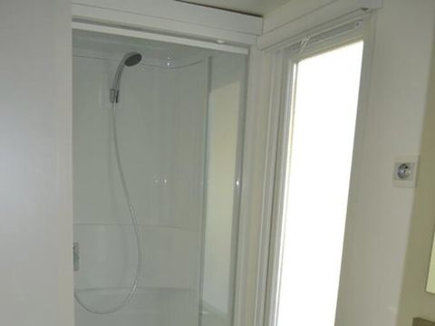 MOBILHOME 4 personnes - 28m² - 2 chambres - sans TV -