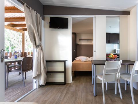 MOBILHOME 5 personnes - ELEGANT avec deux chambres