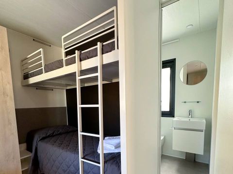 MOBILHOME 5 personnes - BEACHLUXE avec deux chambres et bain à remous
