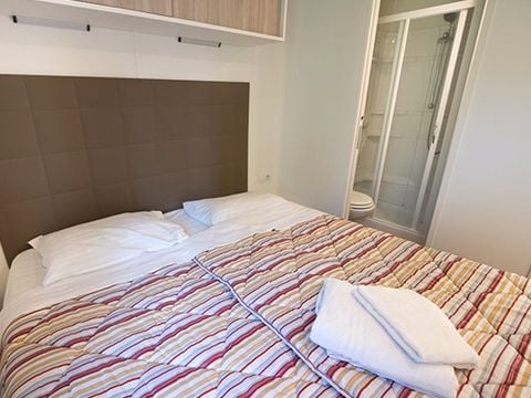 MOBILHOME 6 personnes - Comfort XL | 3 Ch. | 6 Pers. | Terrasse Couverte | 2 SDB | Clim.