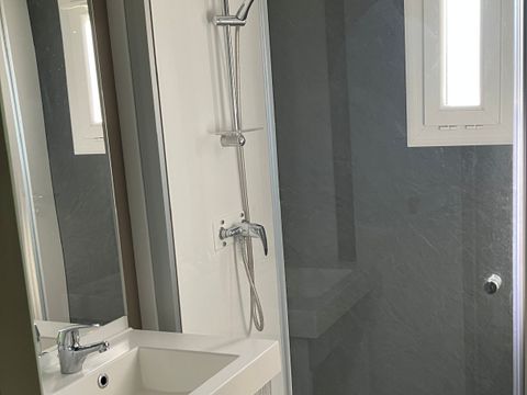 CHALET 4 personnes -  Chalet Premium (1er Balcon) 4 pers - VUE LAC