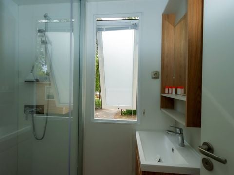 MOBILHOME 2 personnes - Comfort | 1 Ch. | 2 Pers. | Terrasse surélevée | Clim. | TV