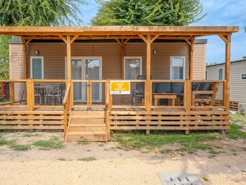 MOBILHOME 6 personnes - Mobil-home | Premium | 3 Ch. | 6 Pers. | Terrasse Lounge | Clim. | TV