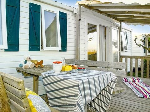MOBILHOME 6 personnes - Mobil-home | Comfort | 2 Ch. | 4/6 Pers. | Terrasse surélevée | Clim. | TV