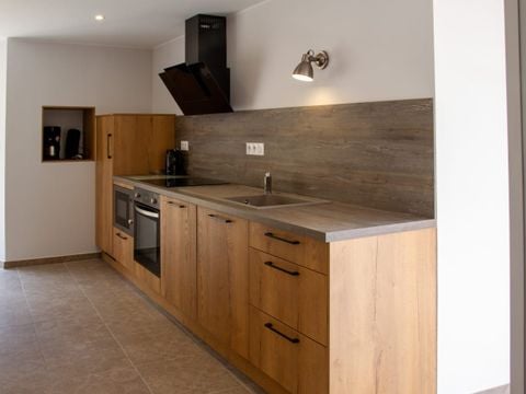 MAISON 6 personnes - Caussenarde