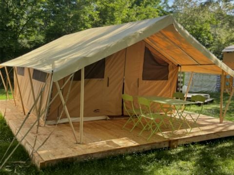 TENTE 4 personnes - Insolite - Tente Indiana (sans sanitaires)