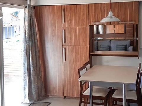 MOBILHOME 6 personnes - Mobil-home | Premium | 3 Ch. | 6 Pers. | Terrasse surélevée | 2 SDB | Clim.