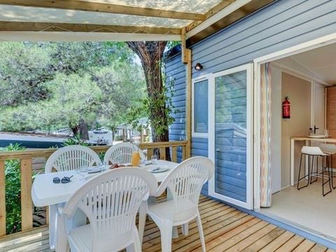 Mobilhome 6 personnes - Comfort XL | 3 Ch. | 6 Pers. | Terrasse surélevée | Clim. | TV
