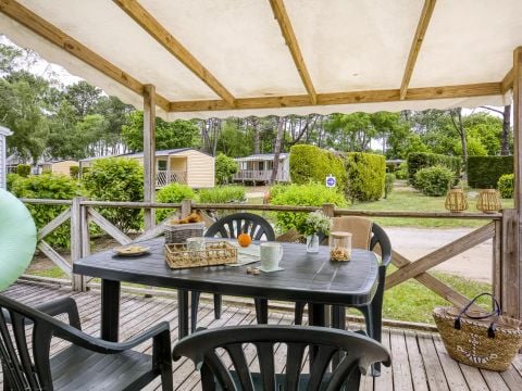 MOBILHOME 4 personnes - Mobil-home Confort 3 Pièces 4 Personnes MOBILHOME 4 personnes - Mobil-home Confort 3 Pièces 4 Personnes