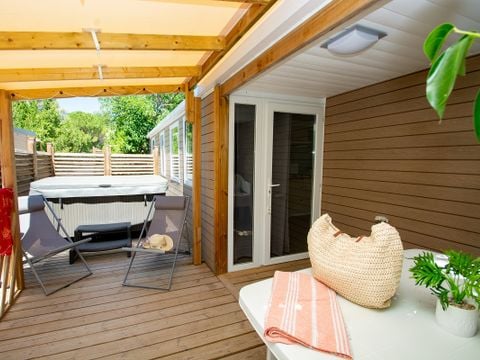 MOBILHOME 6 personnes - Vaucluse - 28m² - 3 chambres + Jacuzzi