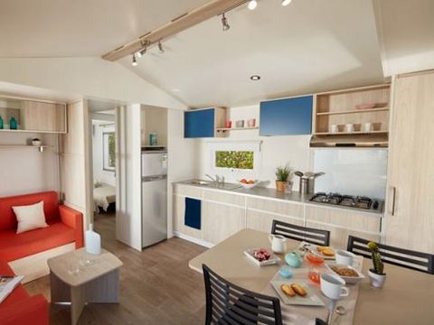 Mobilhome 7 personnes - Mobil Home 3 ch 6/7 pers Terrasse semi-couverte TV sans Clim