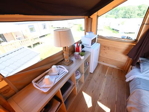 HÉBERGEMENT INSOLITE 2 personnes - TENTE BAROUDEUR