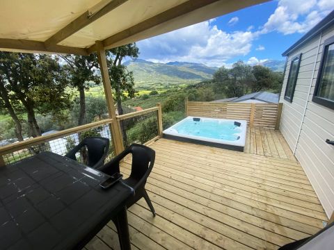 MOBILHOME 4 personnes - Vue Mer ou Montagne 3 Pièces 4 Personnes Climatisé + TV + Jacuzzi