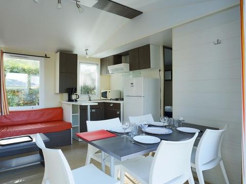 MOBILHOME 6 personnes - Mobil-home Forêt 34.5m² (3 chambres) (+ de 10 ans) + Terrasse + TV 4/6 pers