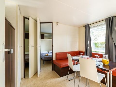 MOBILHOME 4 personnes - Mobil home Cottage intégré 27.5m² (2 chambres) (+ de 13 ans) + terrasse intégrée+ TV 4 pers