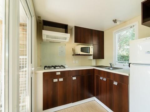 MOBILHOME 4 personnes - Mobil home Cottage intégré 27.5m² (2 chambres) (+ de 13 ans) + terrasse intégrée+ TV 4 pers