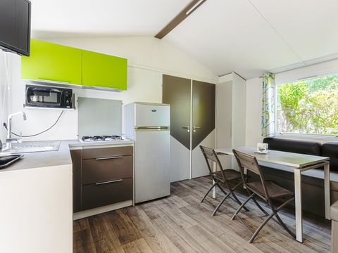MOBILHOME 5 personnes - Mobil-home Evasion 28.5m² (2 chambres) (- de 9 ans) + TV + Terrasse 4/5 pers