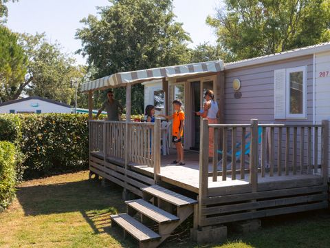 MOBILHOME 8 personnes - Mobil-home Sable 40m² (4 chambres) + TV + Terrasse couverte (+ de 8 ans) 8 pers