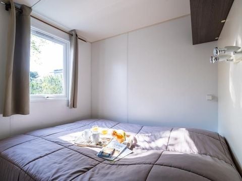 MOBILHOME 2 personnes - Mobil-home Plage 18.6m² (+ de 10 ans) (1 chambre) + Terrasse bois semi-couverte + TV 2 pers