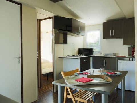 MOBILHOME 2 personnes - Mobil-home Plage 18.6m² (+ de 10 ans) (1 chambre) + Terrasse bois semi-couverte + TV 2 pers