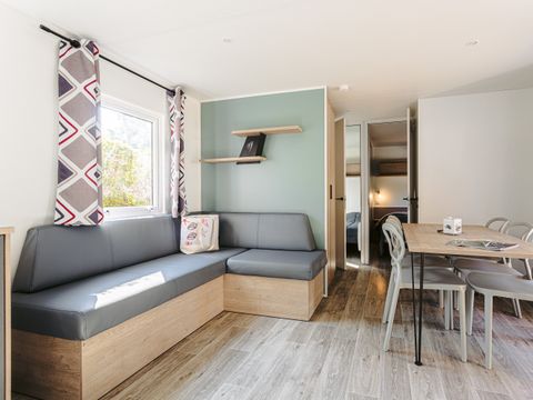 MOBILHOME 8 personnes - Sable + 40m² (4 chambres, 2 salle de bains)