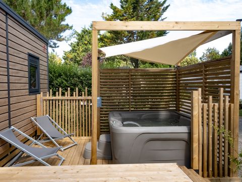MOBILHOME 6 personnes - Mobil-home Premium 3 ch. avec spa (37m²) 4/6 pers