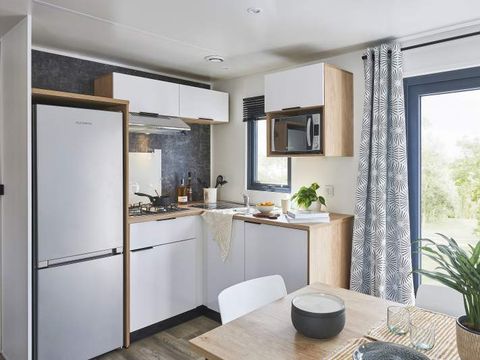 MOBILHOME 4 personnes - Mobil-home Premium 2ch. avec spa (33m²) 4 pers