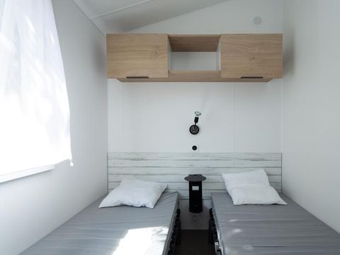 MOBILHOME 5 personnes - Mobil-home Evasion 28.5m² (2 chambres M) (- de 8 ans) + TV + Terrasse