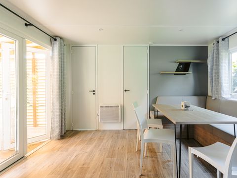 MOBILHOME 6 personnes - Mobil-home Grand Large Plus 34.5m² (3 chambres) (- de 3 ans) + TV + Terrasse + lave-vaisselle + clim 6 pers