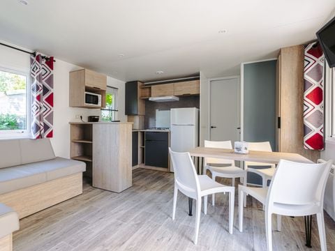 MOBILHOME 5 personnes - Evasion Plus 28.5m² (2 chambres) (- de 8 ans) + TV + Terrasse + Clim + Lave-vaisselle