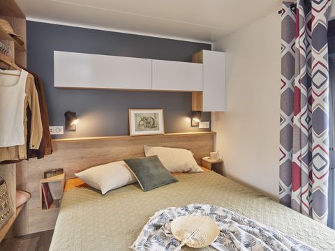 MOBILHOME 2 personnes - Mobil-home Plage Plus 18.6m² (- de 3 ans) (1 chambre) + TV + Clim + Lave-vaisselle 2 pers