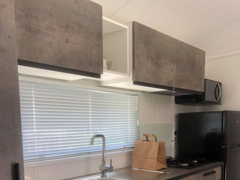 MOBILHOME 4 personnes - Nirvana Duo 33m² 2 salles d'eau/terrasse semi couverte. 