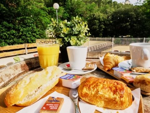 Camping La Vallée Heureuse Pausado - Camping Bouches-du-Rhône