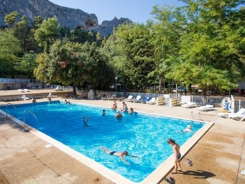 Camping Vallée Heureuse - Camping Bouches-du-Rhone